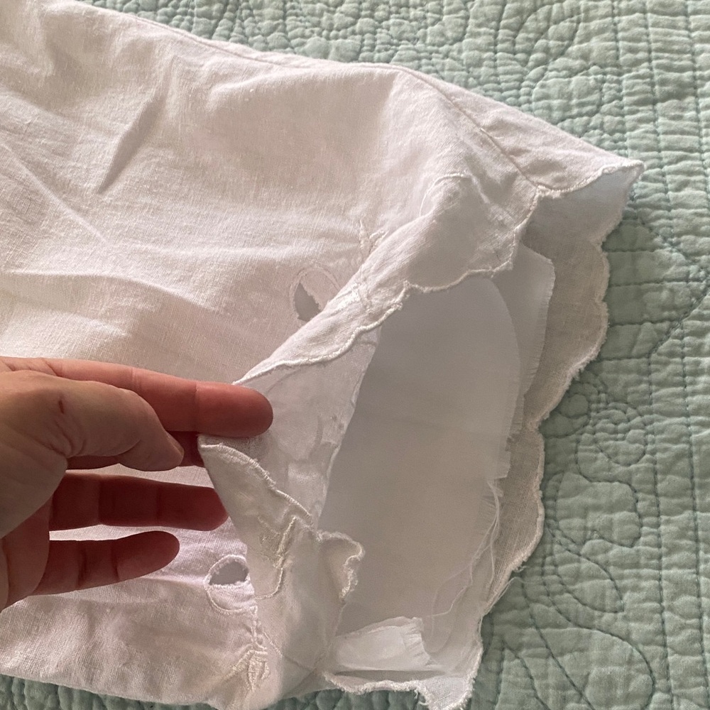 Vintage White Linen Set - Picture 12 of 12